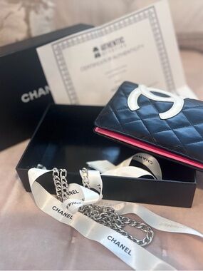 COA CHANEL Black Quilted Wallet with Chain with White CC - Full Inclusion